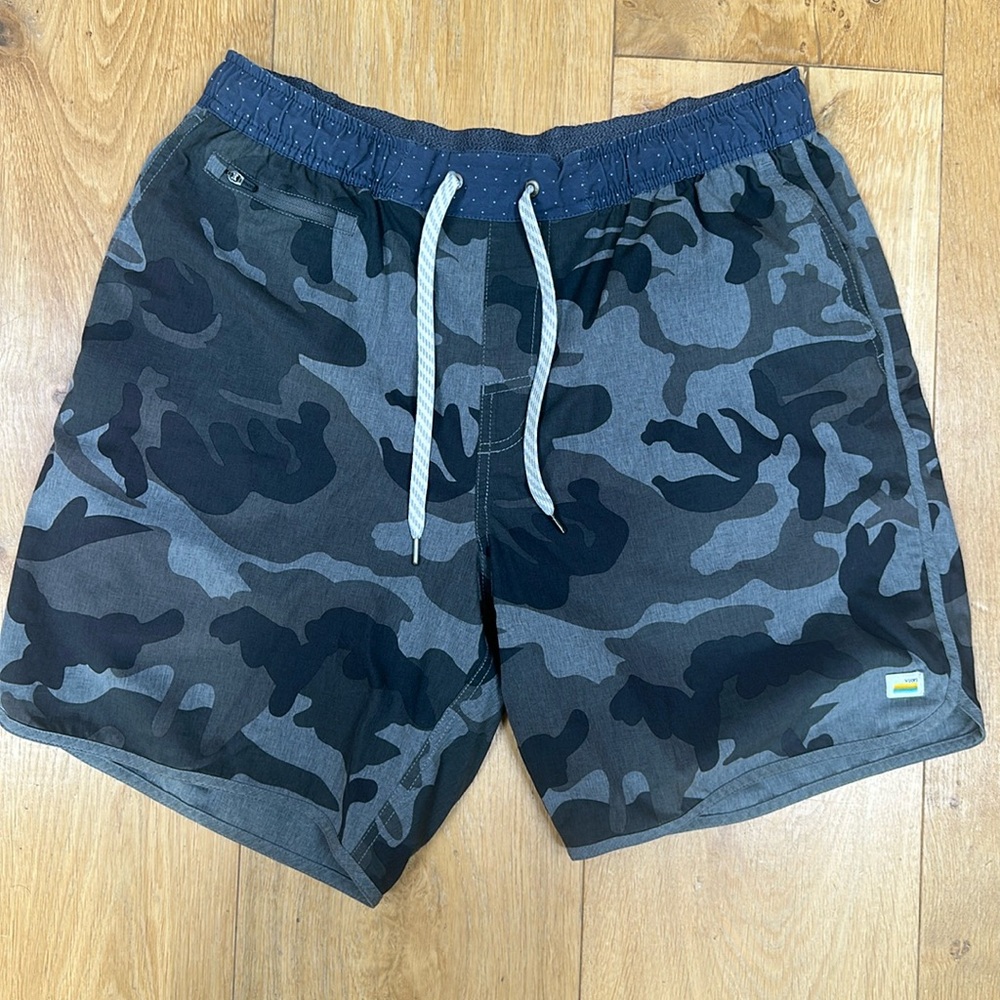 Men's Vuori Athletic Shorts with Drawstring
